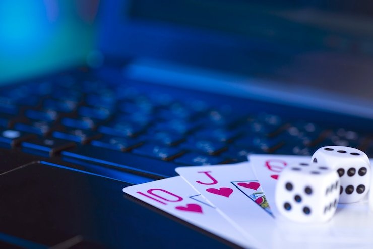 Ilustrasi keamanan data dan privasi dalam layanan live chat mio500